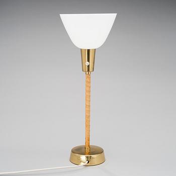 LISA JOHANSSON-PAPE, A TABLE LAMP. Senator. Manufactured by Orno, 1950s.