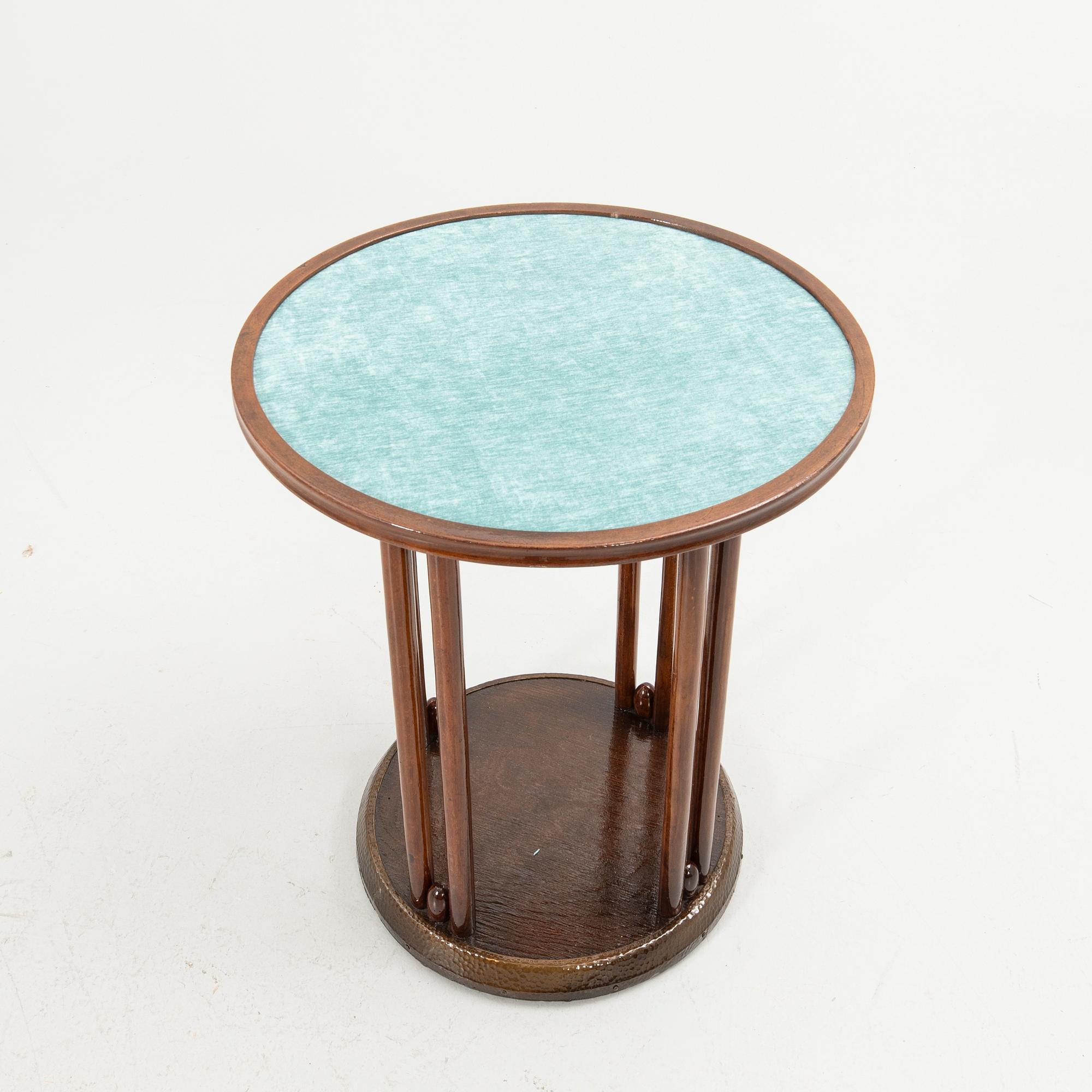Side table, Thonet, early 20th century.