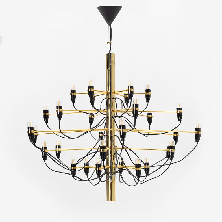 Gino Sarfatti, a '2097/30' ceiling lamp, Flos, Italy.