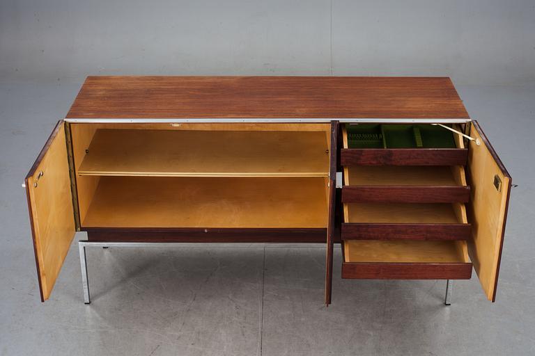 SIDEBOARD, 1900-talets mitt/andra hälft.
