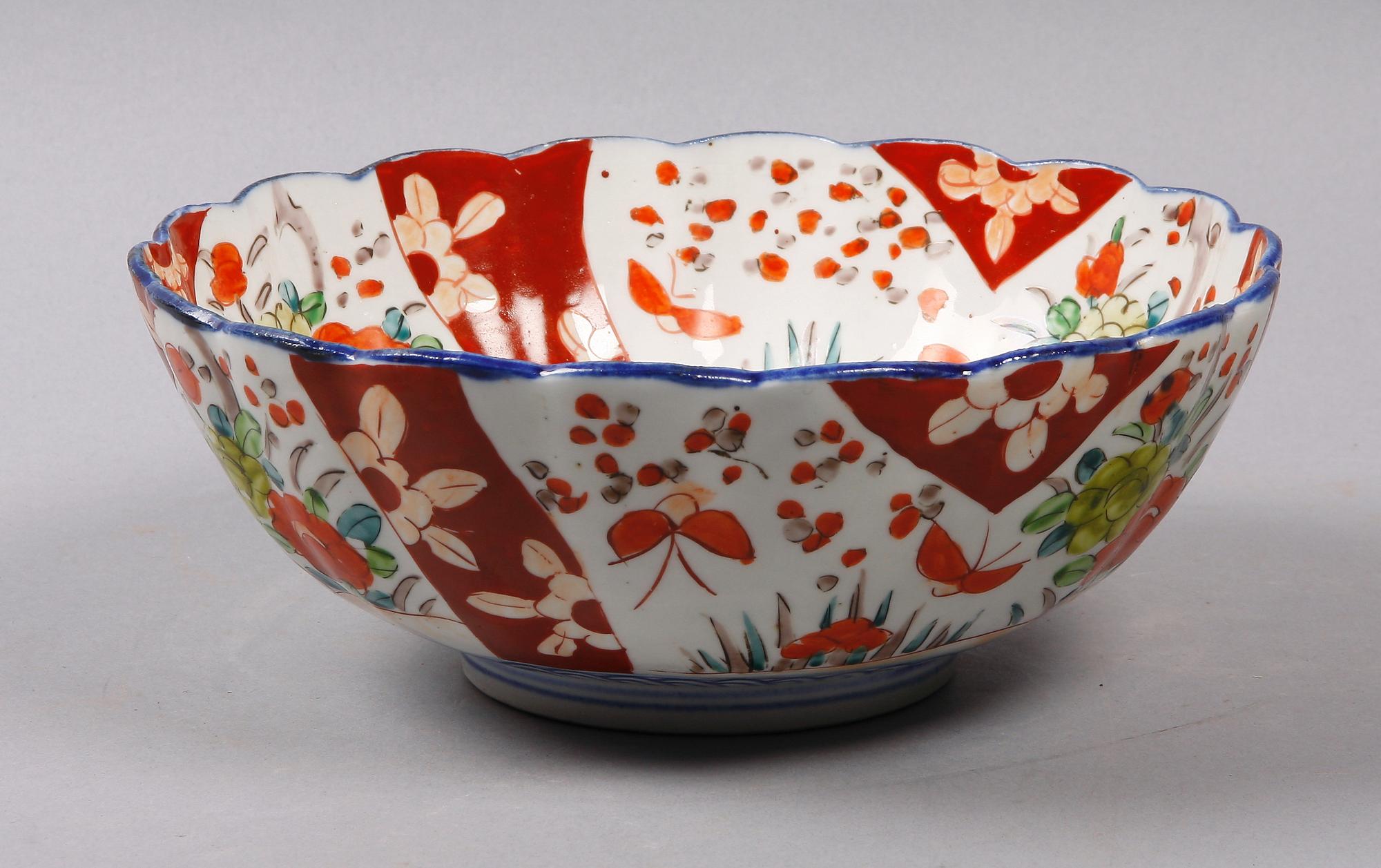 SKÅL, porslin. Japan, 1800-tal.