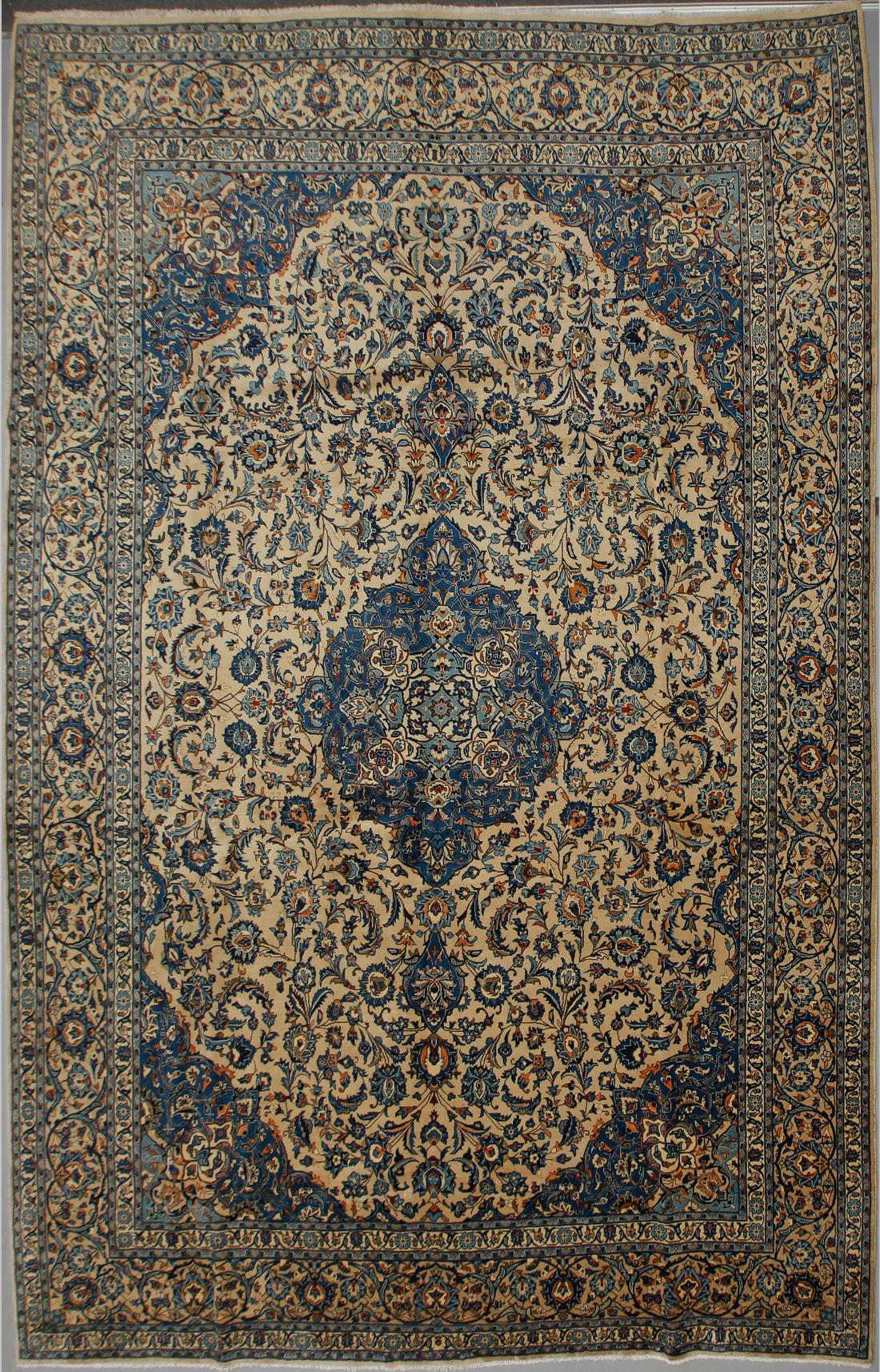 MATTA, Kashmar, 1900-talets senare del, ca 405 x 290 cm.