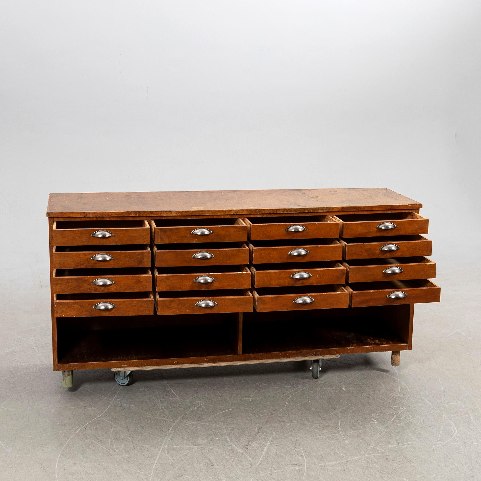 Desk with drawers, 20th century.