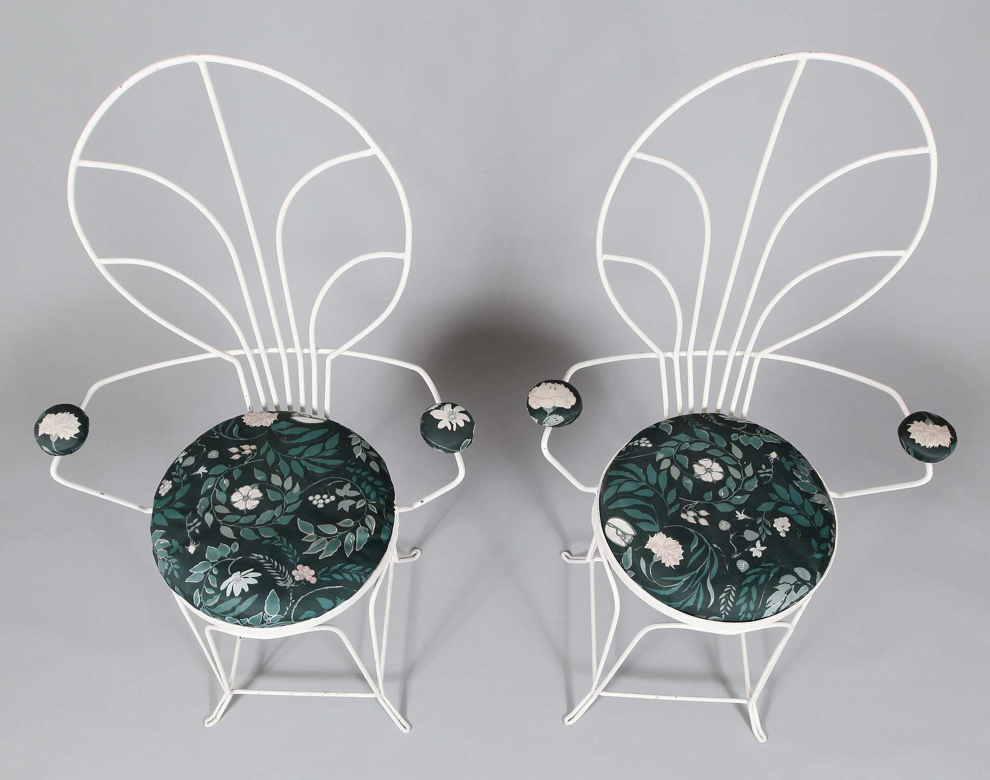 TRÄDGÅRDSTOLAR, 1 par, 1900-talets mitt.