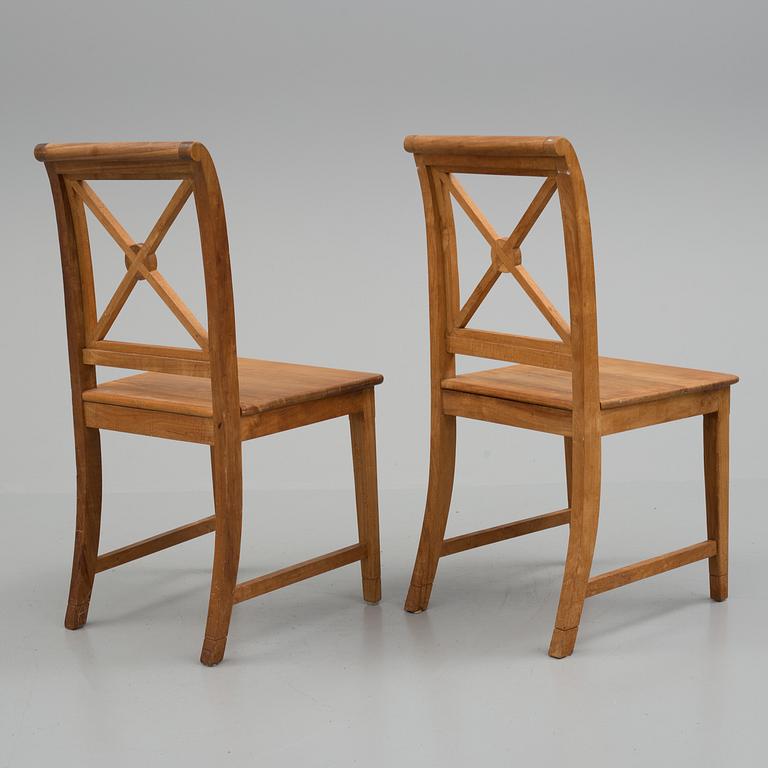 A set of six 20th/21st century chairs.