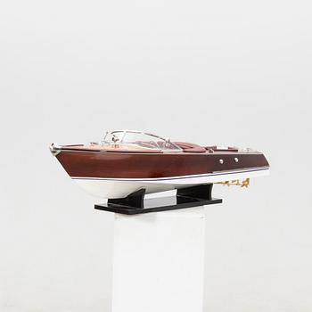 Model boat, "Riva Aquarama", latter half of the 20th century.