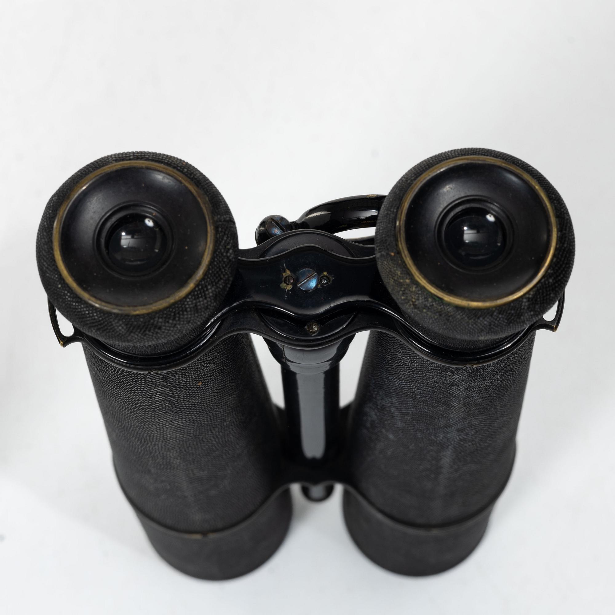 Kikare 2 st, Carl Zeiss Jena DE 10x50 samt en fransk 1800-talskikare.