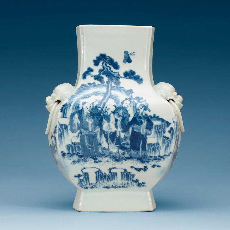 A blue and white vase, early 20th Century.