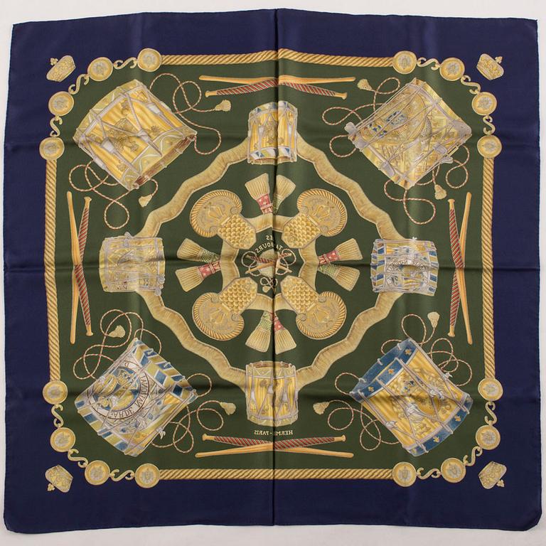 HERMÈS, scarf "Les tambours".