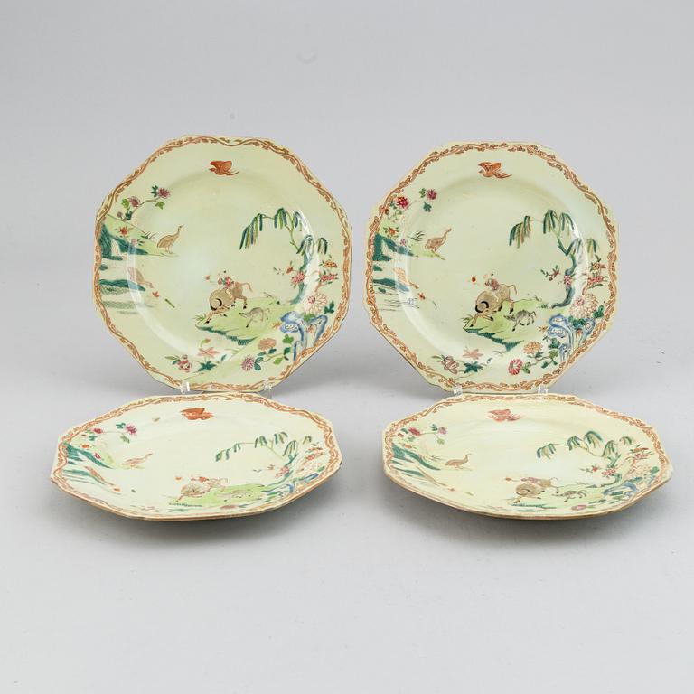 Six (4+2) famille rose export porcelain dishes, Qing dynasty, Qianlong (1736-95).