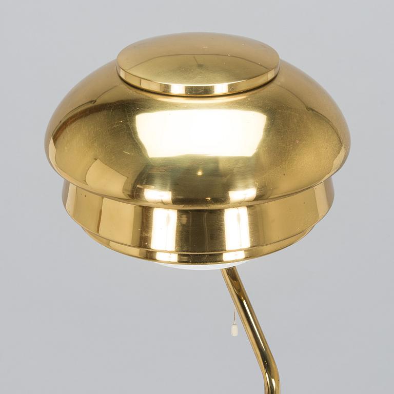 Alvar Aalto, golvlampa, modell A808, Valaistustyö.