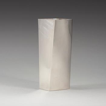 A Rey Urban sterling vase, Stockholm 1984.