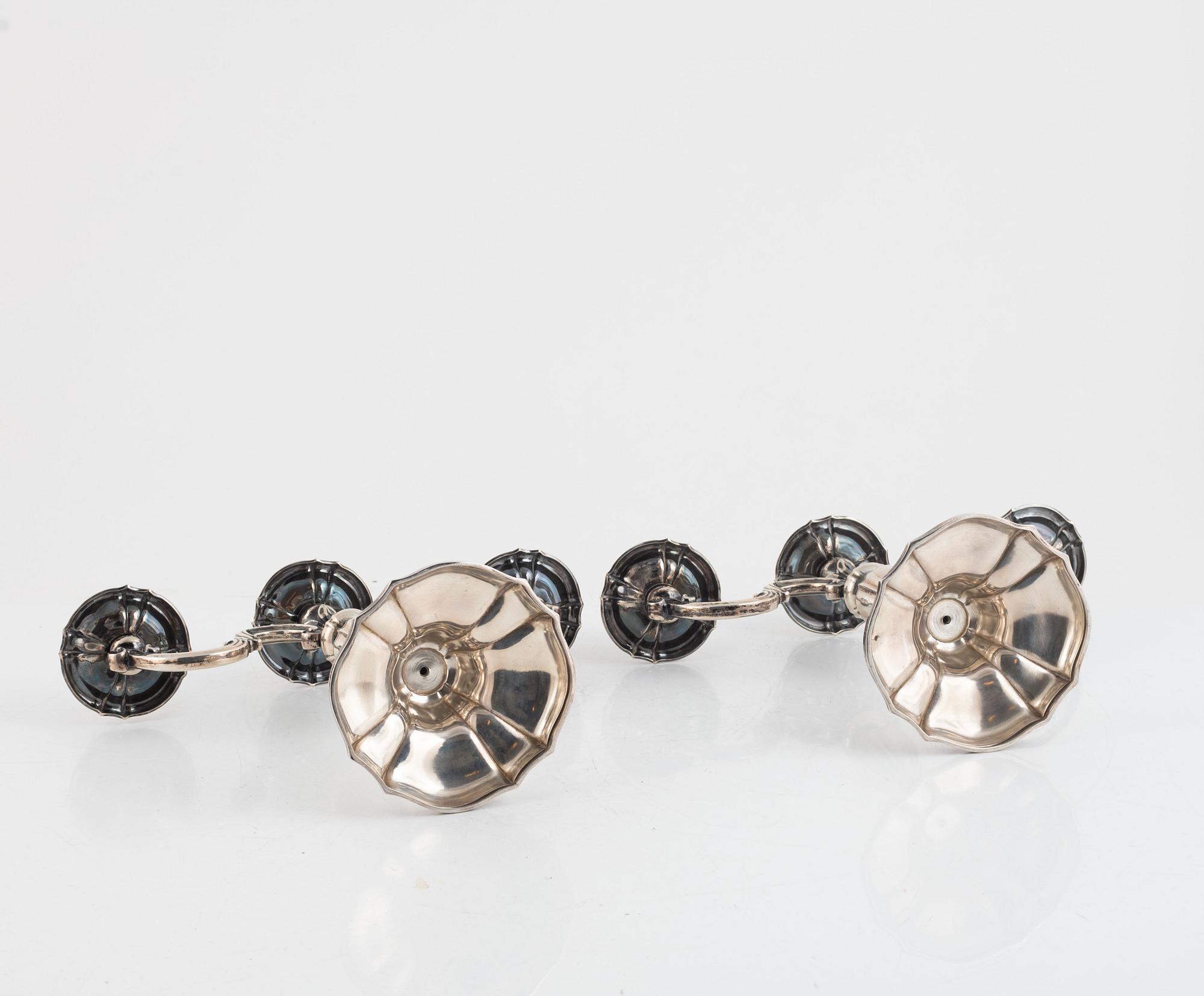 Kandelabrar, ett par, silver, svensk importstämpel K Anderson, Stockholm 1929.