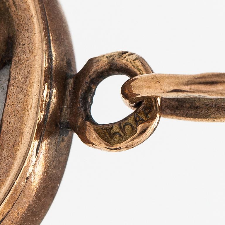 A 14K gold and enamel jetton. Control marked Anton Vasilijevitch Rihter, Astrakhan 1899-1916.