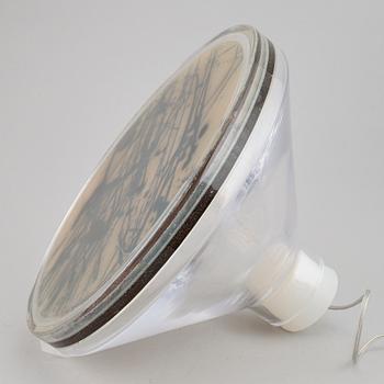 Jan Klingler, "Bacteria Lamp", Studio Jan Klingler / The Glassfactory Boda, 2019.
