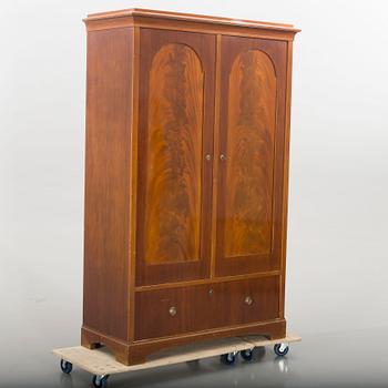 ARKIVSKÅP, 1900-talets första del.