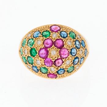 RING, fasettslipade rubiner, safirer och smaragder, briljantslipade diamanter, 18K guld.