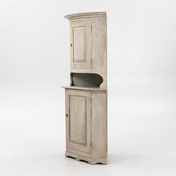 Hörnskåp, 1800-tal.