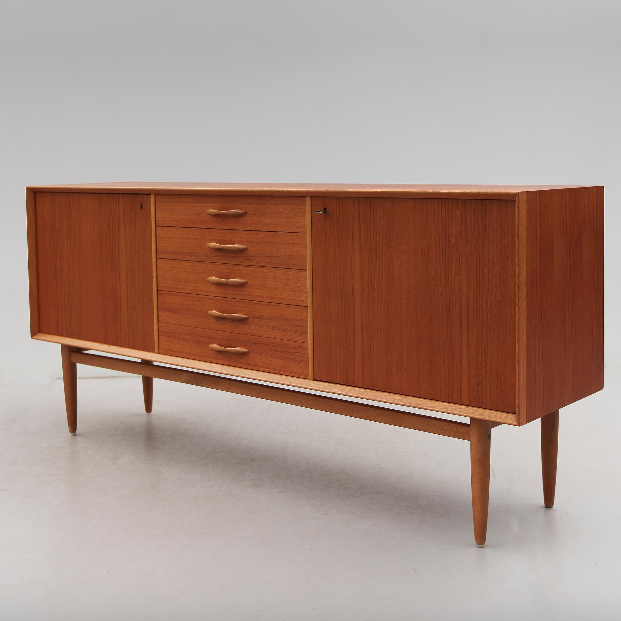 SIDEBOARD, 1900-talets andra hälft.