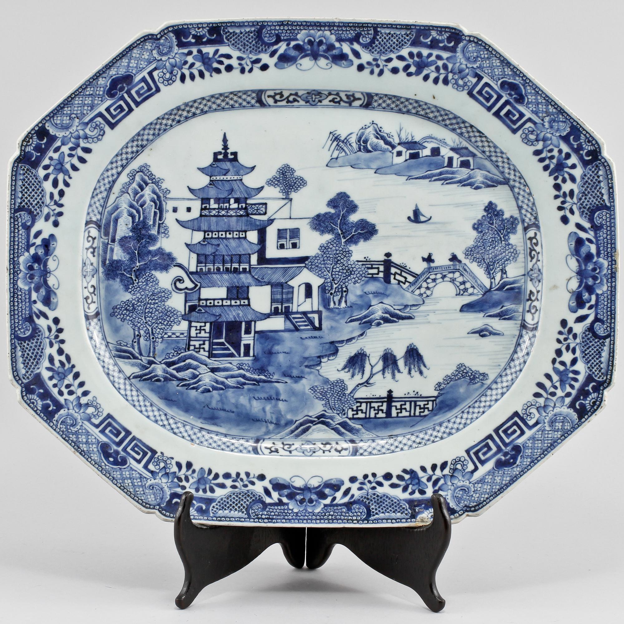 STEKFAT, porslin, Kina, 1700-tal.
