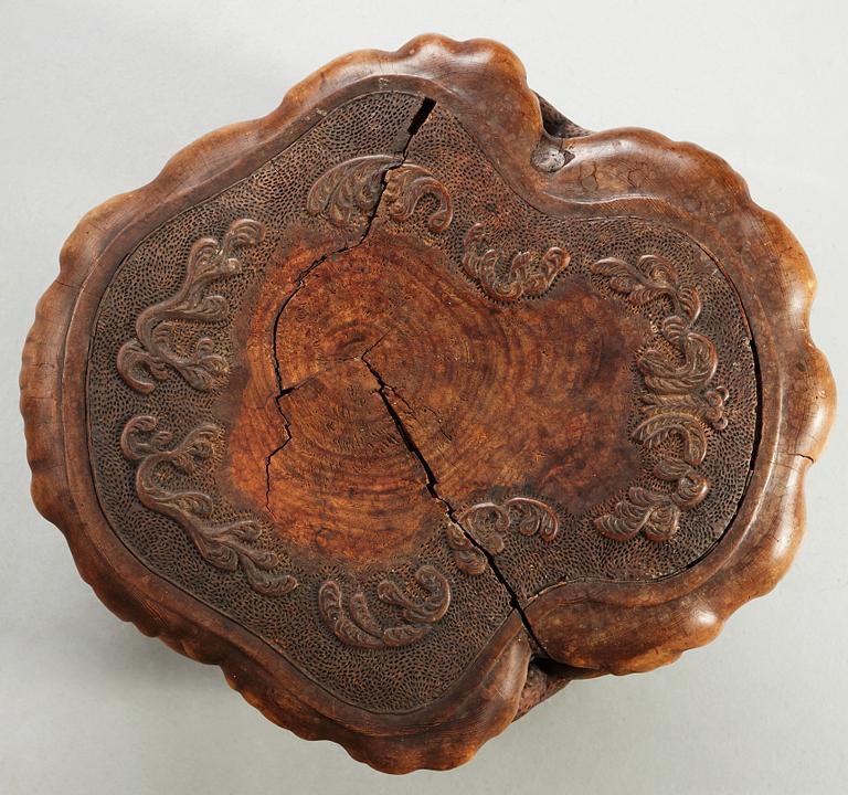 Knut Fjaestad, A Knut Fjaestad Art Nouveau sculptured pine table, Sweden ca 1900.