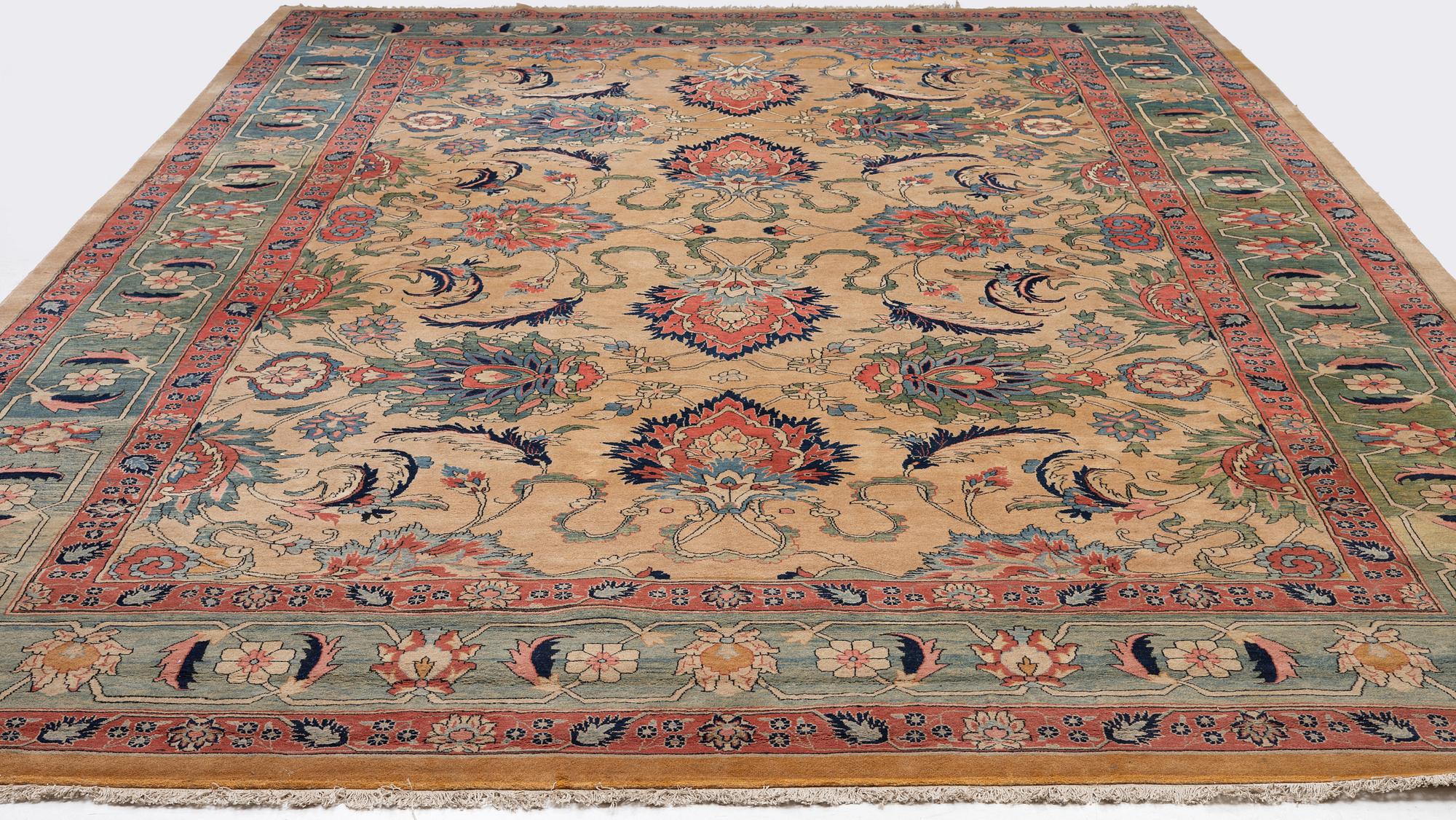 Matta, Heris, ca 600 x 390 cm.