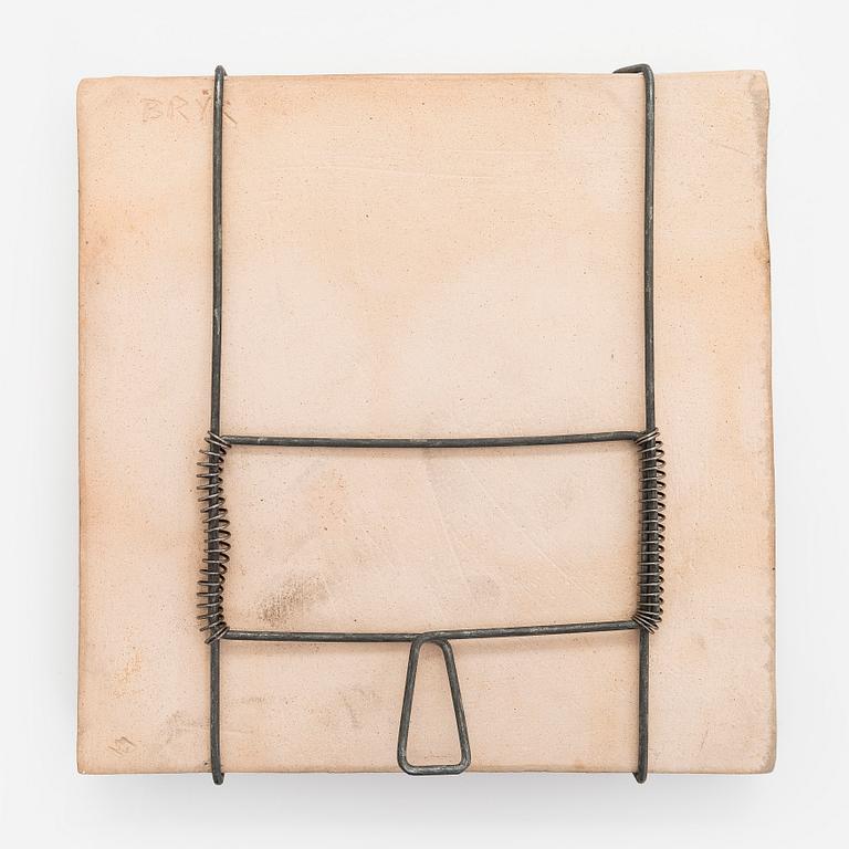 Rut Bryk, Relief, kivitavara, signeerattu BRYK.