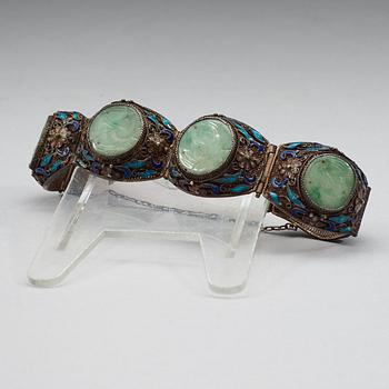 A silver, enamel and nephrite bracelet, late Qing dynasty.