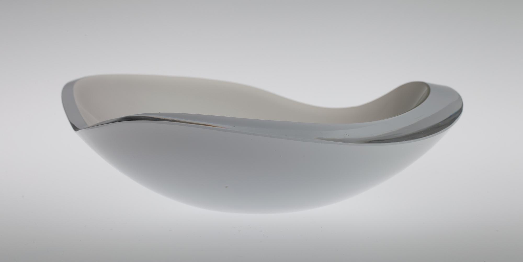 Gunnel Nyman, A DISH.