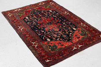 A rug, semi-antique Heriz, ca 203 x 144 cm.