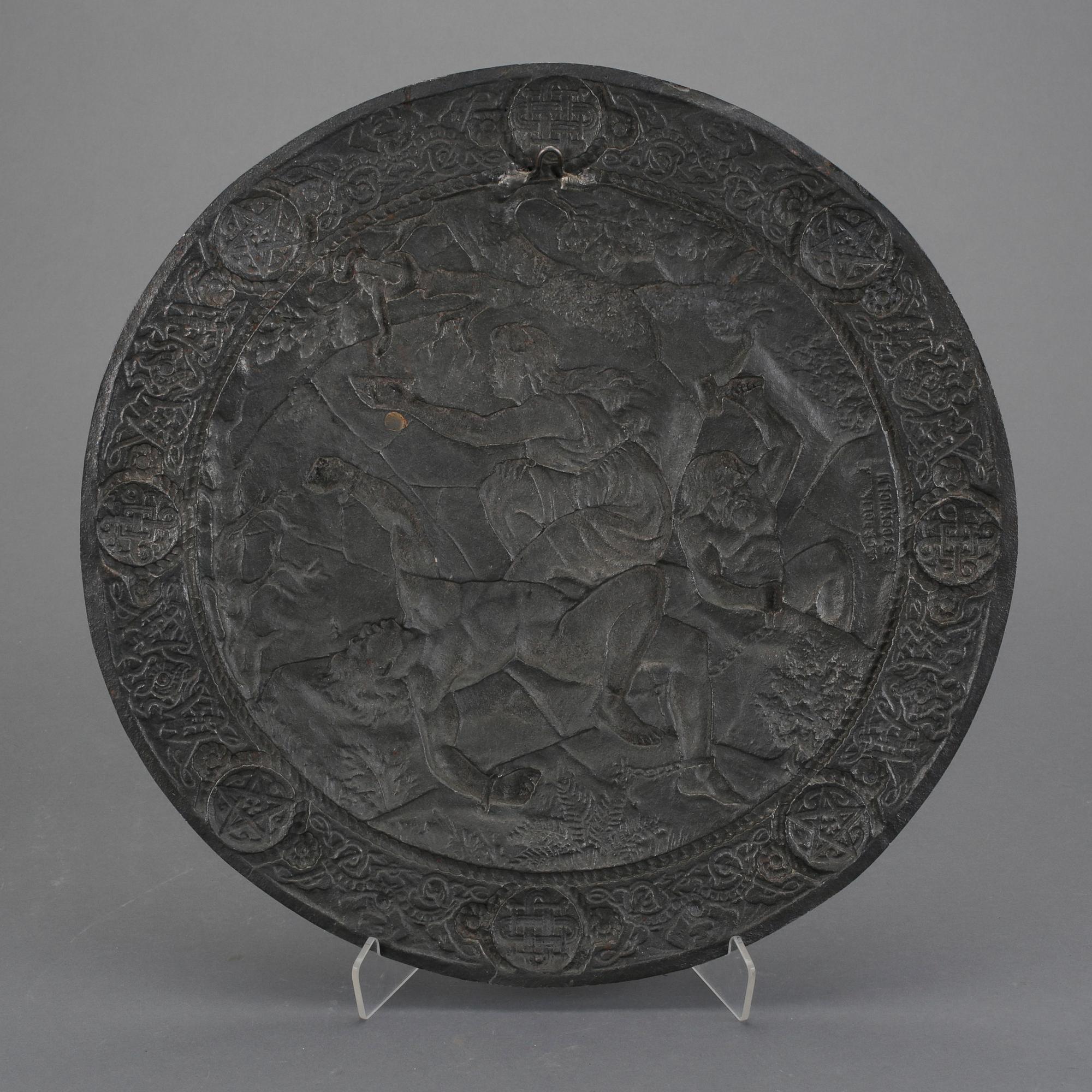 SKÖLD, bronserat gjutjärn, Bolinders, omkring sekelskiftet 1800/1900-tal. Märkt a tergo.