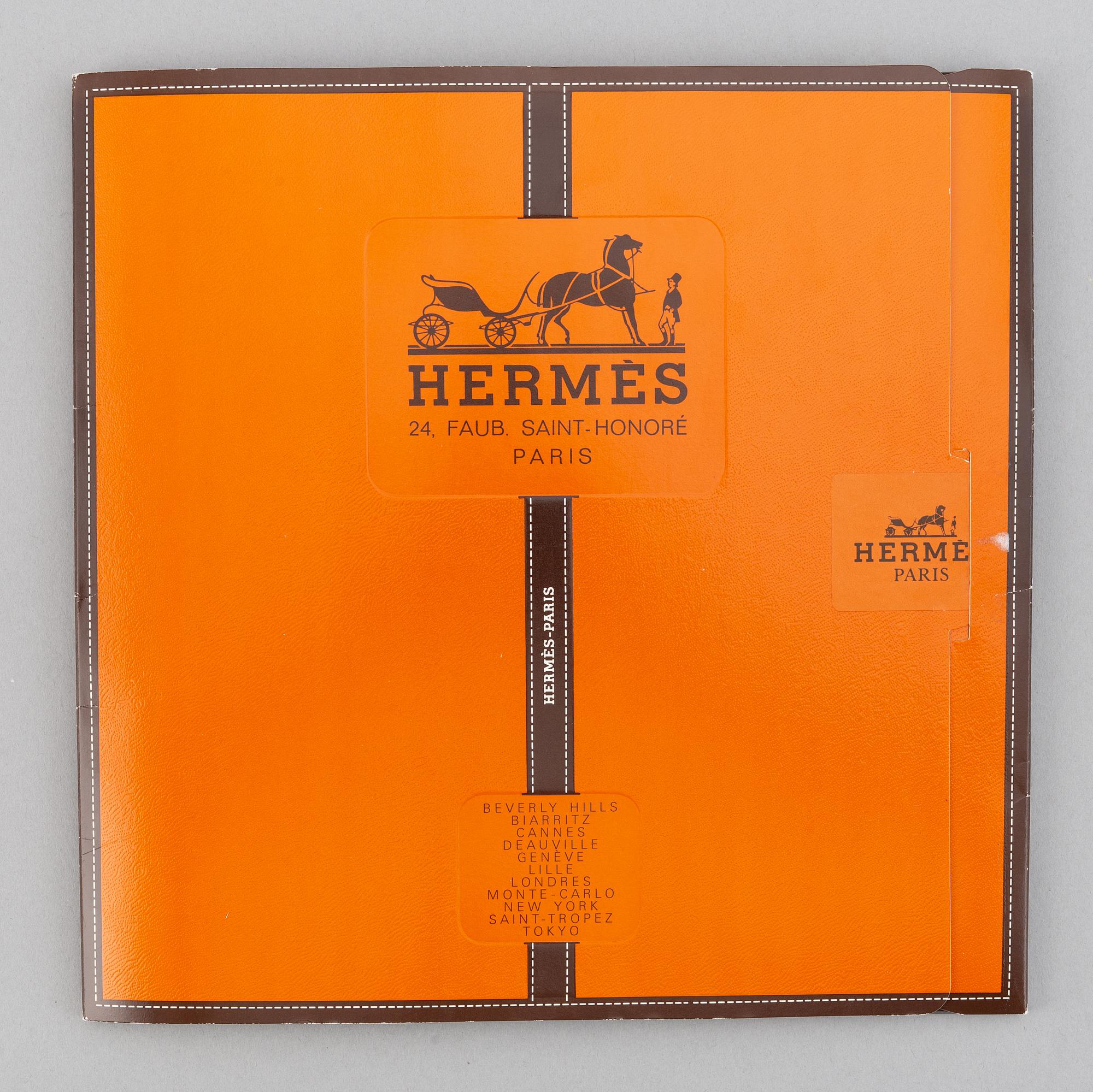 Hermès, a 'Qalamdan' silk scarf.
