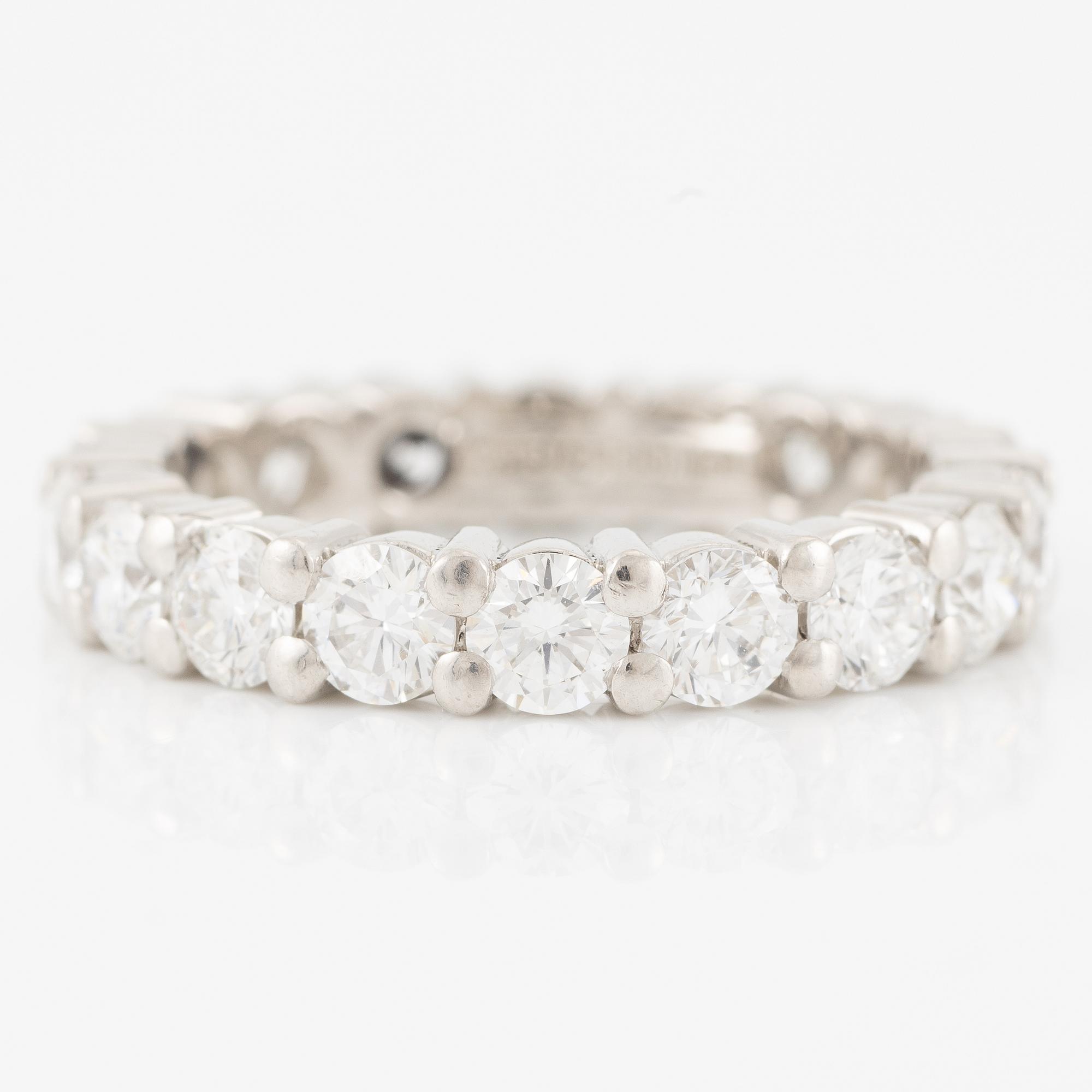 W.A. Bolin ring full eternity band in platinum set with round brilliant-cut diamonds.