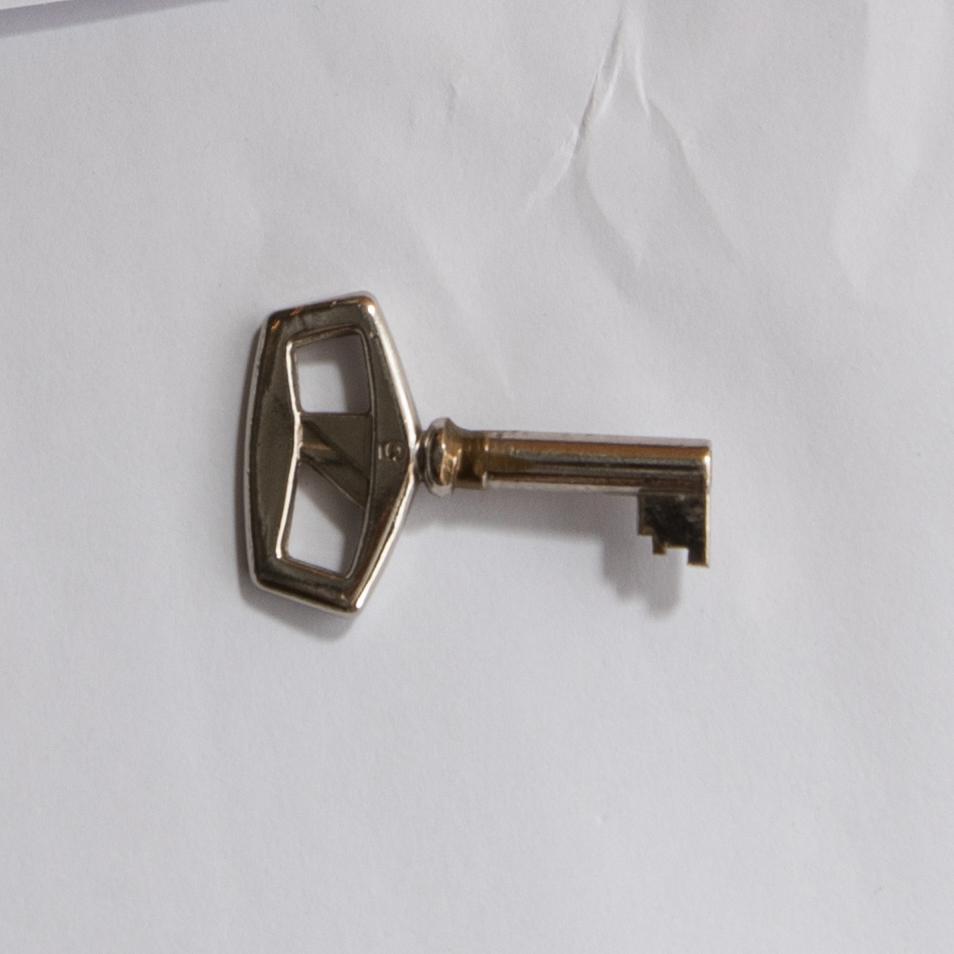 Vitrinskåp, barockstil, 1940-tal.