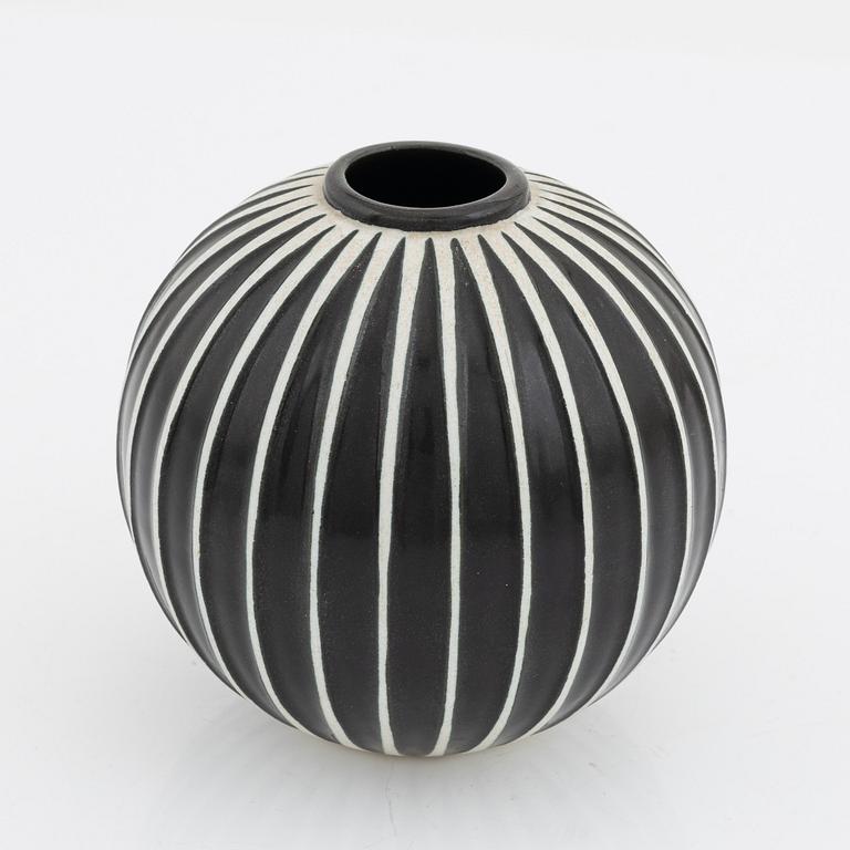 Stig Lindberg, vas, "Domino". Gustavsberg 1954-69.