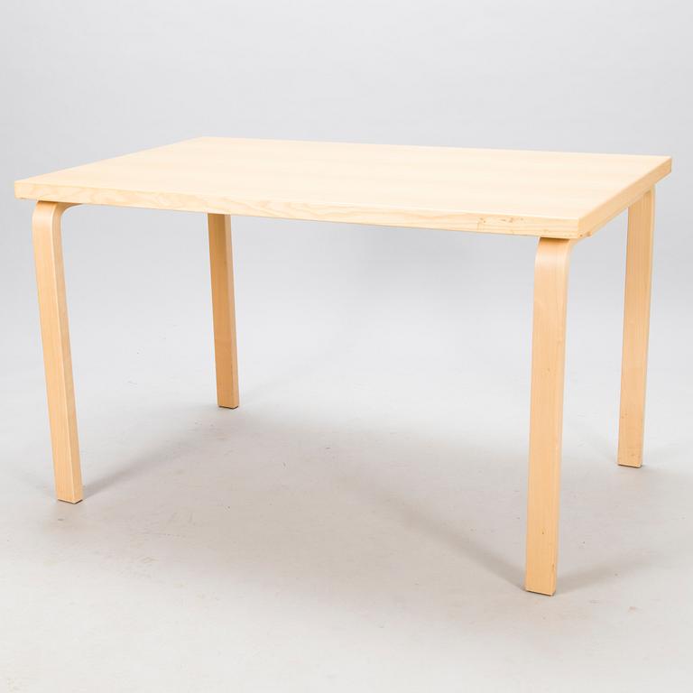 ALVAR AALTO, a 2007 '81B' table for Artek.