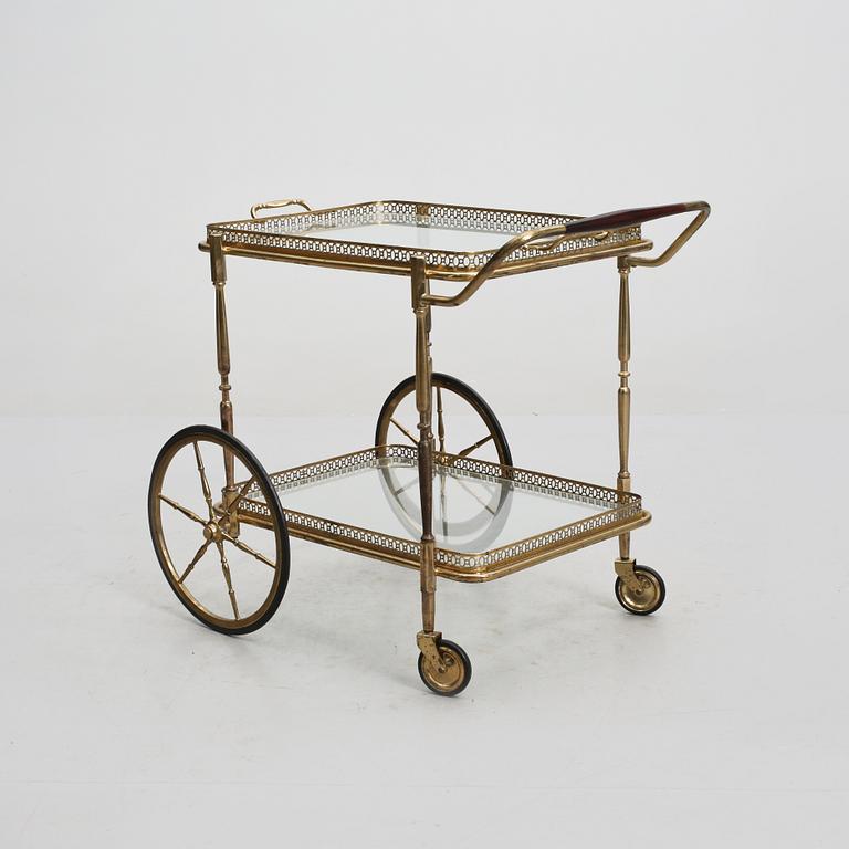 SERVERINGSVAGN, 1900-talets andra hälft.