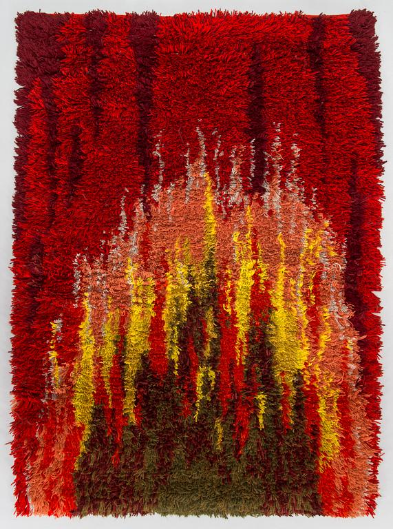 Tuula Saarenpää, a Finnish long pile rug for Kuortaneen Kutomo. Circa 155 x 110 cm.