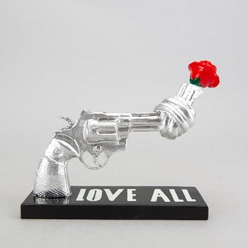 Carl Fredrik Reuterswärd,  Non-Violence Project Foundation skulptur 2015.
