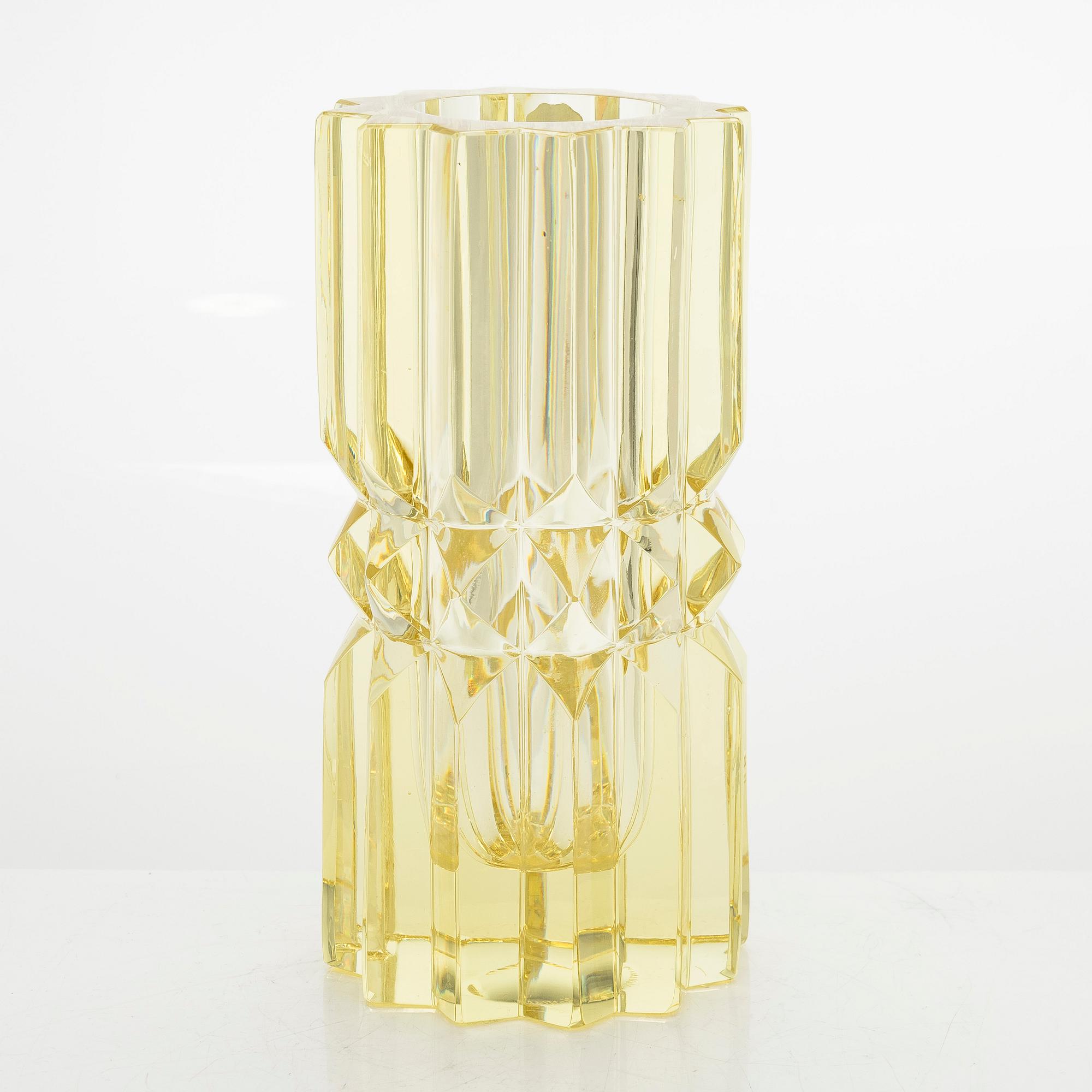 Nanny Still, glas, "Smycke", signerad Nanny Still, Riihimäen Lasi Oy. Formgiven 1969.