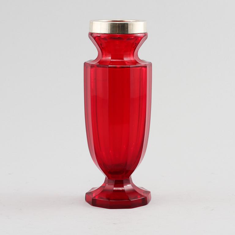 VAS, glas samt silver, Moser, Karlsbad, 1900-talets första hälft.
