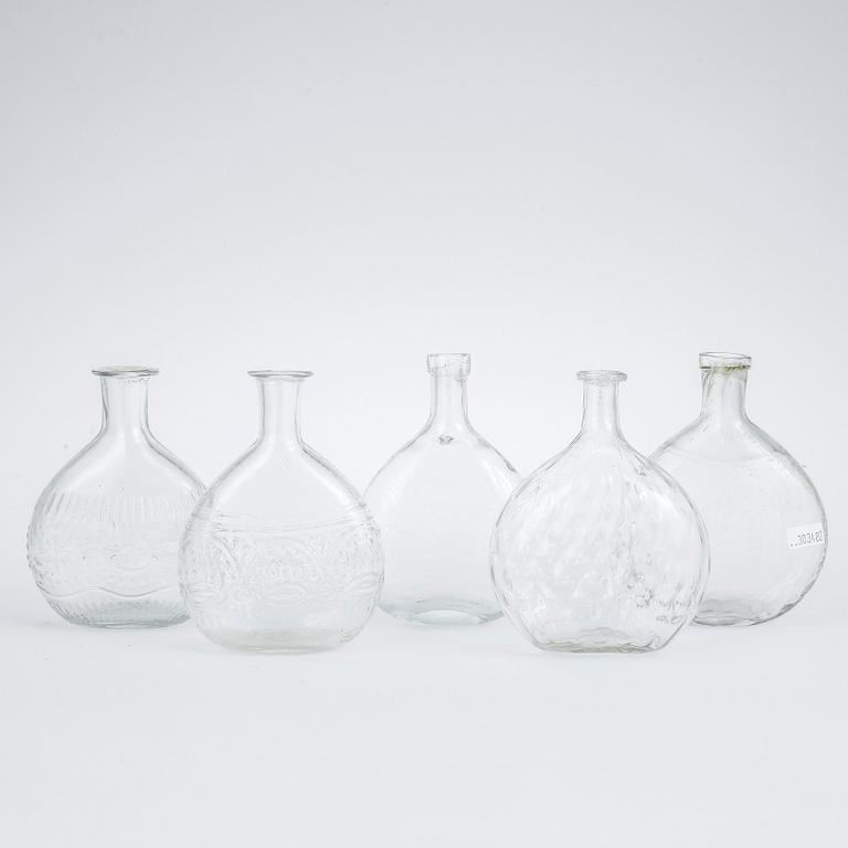 FLASKOR, 5 st, glas, 1800-tal.