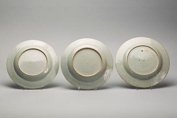 TALLRIKAR, 2+1, porslin, Kina Qianlong(1736-1795).