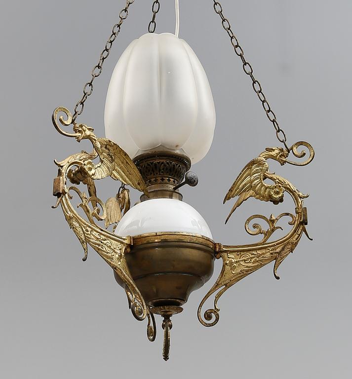 TAKFOTOGENLAMPA, renässansstil, omkring år 1900. Höjd ca 68 cm.