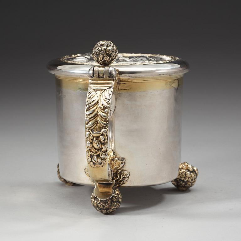 A Swedish mid 17th century parcel-gilt tankard, marks of Jacob Garnier, Stockholm (1657-1659).