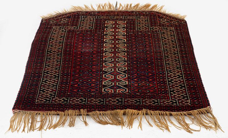 A Yomud Salachak, West Turkmenistan, c. 115 x 94 cm.