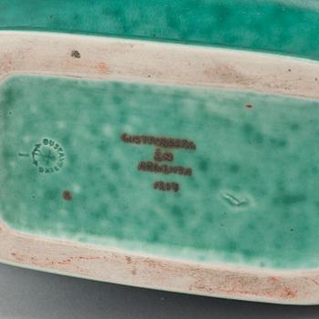 An "Argenta" urn by Wilhelm Kåge for Gustavsberg from the second quarter of the 20th century.