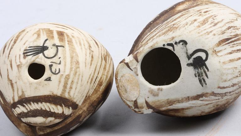 FIGURINER, 2 st, stengods. Gustavsberg. Sign studiohanden EL.