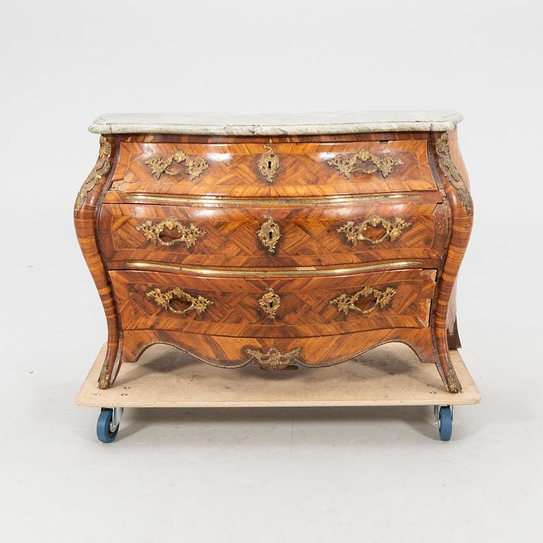 Cabinet Rococo, mid-18th century.