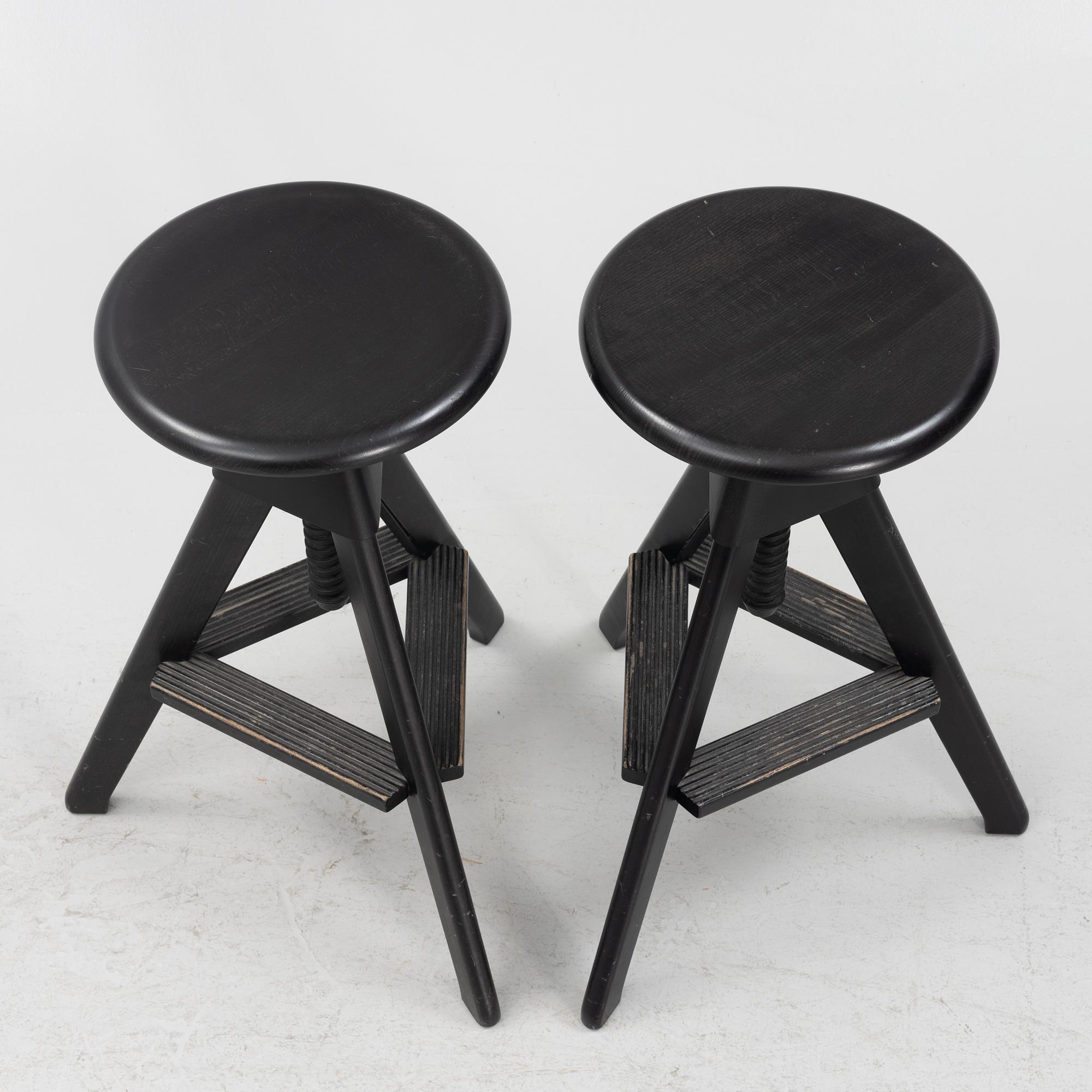 Konstantin Grcic, pallar, ett par, "Tom & Jerry, The Wild Bunch stool", Magis, formgiven 2012.